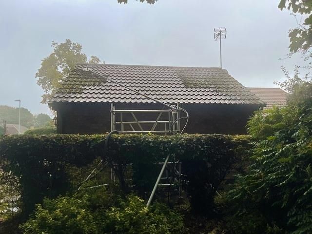 roof-cleaning-7