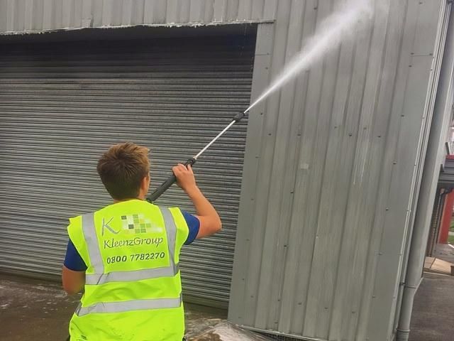 cladding-cleaning-3