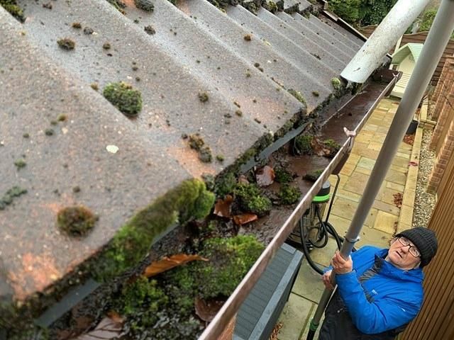 gutter-cleaning-22